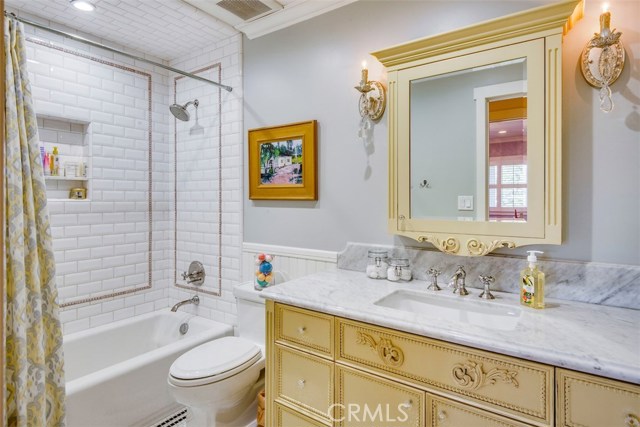 37 Dapplegray Lane, Rolling Hills Estates, California 90274, 4 Bedrooms Bedrooms, ,3 BathroomsBathrooms,Residential,Sold,Dapplegray,PV19062488