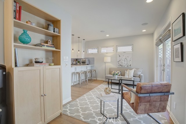 1124 1st Street, Hermosa Beach, California 90254, 4 Bedrooms Bedrooms, ,3 BathroomsBathrooms,Residential,Sold,1st,SB20124705