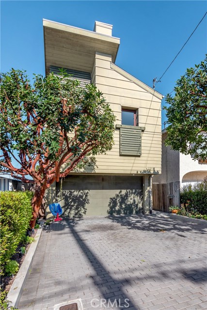 1218 Harper Avenue, Redondo Beach, California 90278, 3 Bedrooms Bedrooms, ,2 BathroomsBathrooms,Residential,Sold,Harper,SB19234397