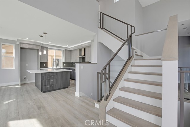 STAIRS TO 3RD LEVEL