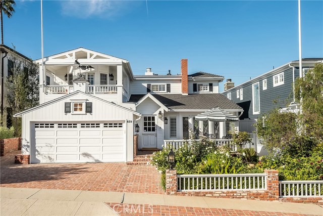 659 18th Street, Manhattan Beach, California 90266, 4 Bedrooms Bedrooms, ,3 BathroomsBathrooms,Residential,Sold,18th,SB19269469