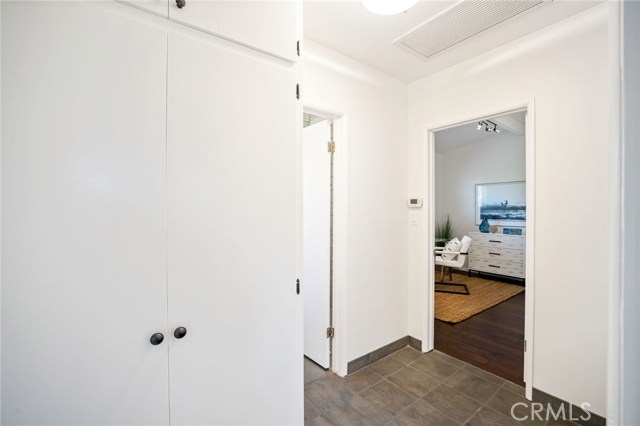 1421 17th Street, Manhattan Beach, California 90266, 3 Bedrooms Bedrooms, ,1 BathroomBathrooms,Residential,Sold,17th,SB20170029