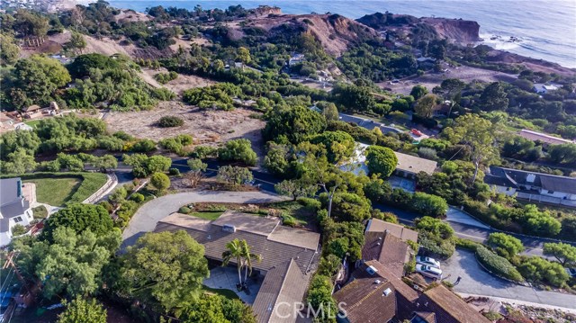 3 Cinnamon Lane, Rancho Palos Verdes, California 90275, 4 Bedrooms Bedrooms, ,3 BathroomsBathrooms,Residential,Sold,Cinnamon,PV18009862