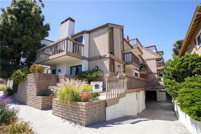 1447 Manhattan Beach Boulevard, Manhattan Beach, California 90266, 3 Bedrooms Bedrooms, ,2 BathroomsBathrooms,Residential,Sold,Manhattan Beach,SB20092235