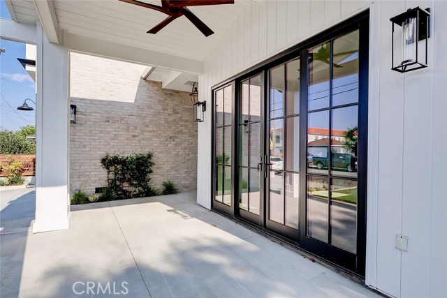 1400 17th Street, Manhattan Beach, California 90266, 5 Bedrooms Bedrooms, ,3 BathroomsBathrooms,Residential,Sold,17th,SB21193120