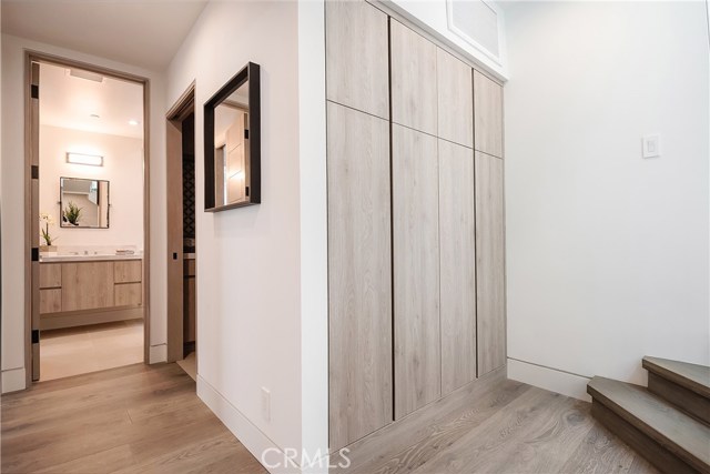 705 Crest Drive, Manhattan Beach, California 90266, 5 Bedrooms Bedrooms, ,2 BathroomsBathrooms,Residential,Sold,Crest,SB20098855