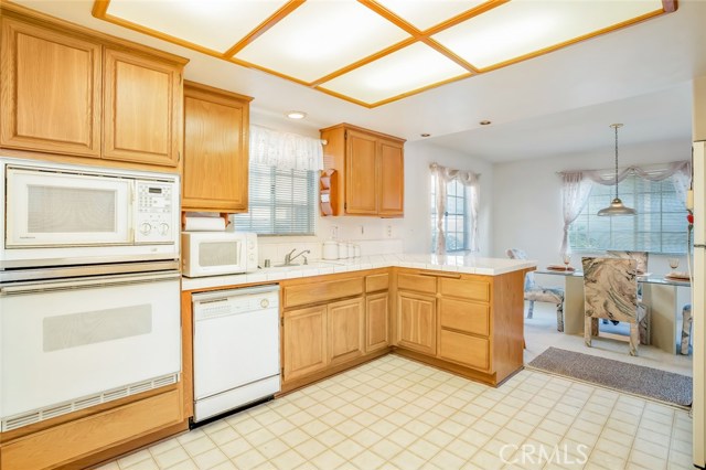 2106 Nelson Avenue, Redondo Beach, California 90278, 4 Bedrooms Bedrooms, ,2 BathroomsBathrooms,Residential,Sold,Nelson,CV18223640