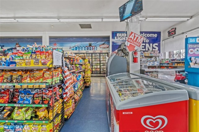 8404 8th, 90305, ,Commercial,For Sale,8th,DW20224505