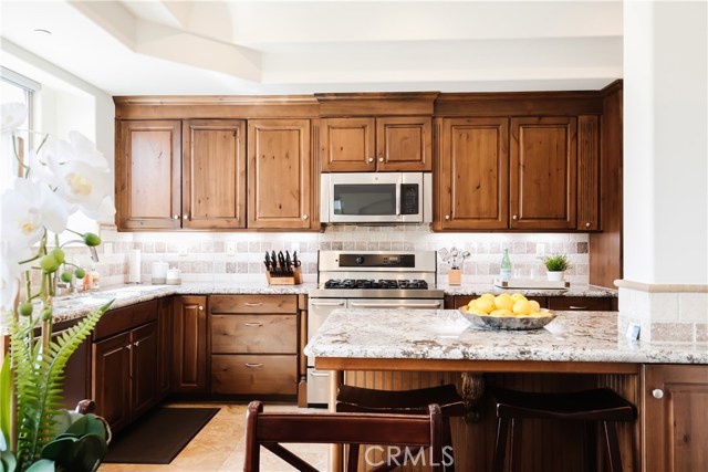 2104 Warfield Avenue, Redondo Beach, California 90278, 5 Bedrooms Bedrooms, ,2 BathroomsBathrooms,Residential,Sold,Warfield,SB20202226