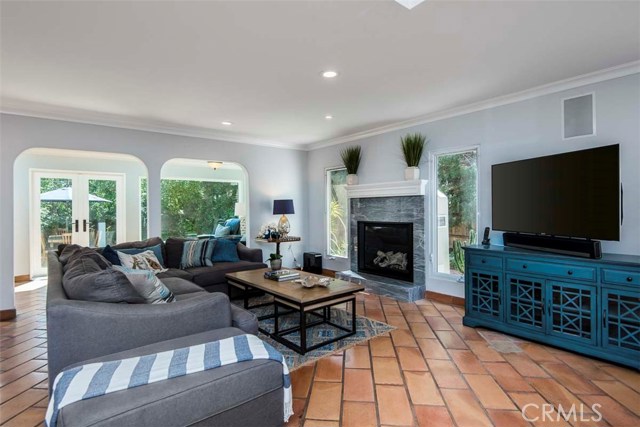 3211 Poinsettia Avenue, Manhattan Beach, California 90266, 5 Bedrooms Bedrooms, ,4 BathroomsBathrooms,Residential,Sold,Poinsettia,SB21171606