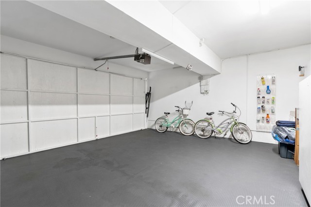 319 Emerald Street, Redondo Beach, California 90277, 2 Bedrooms Bedrooms, ,2 BathroomsBathrooms,Residential,Sold,Emerald,SB21122333