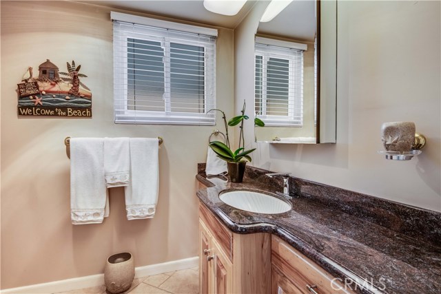 450 Paulina Avenue, Redondo Beach, California 90277, 4 Bedrooms Bedrooms, ,2 BathroomsBathrooms,Residential,Sold,Paulina,SB19263852