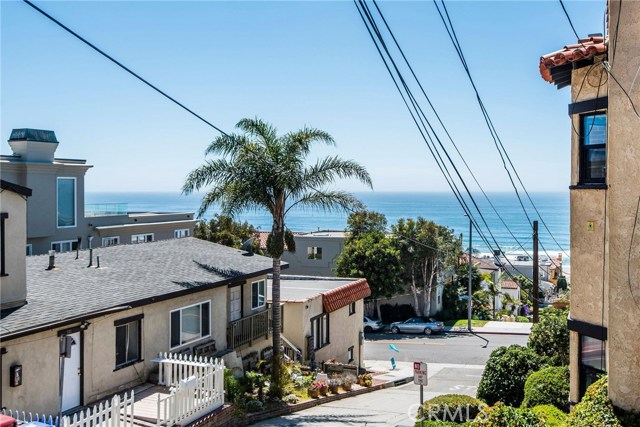 315 24th Street, Manhattan Beach, California 90266, 3 Bedrooms Bedrooms, ,3 BathroomsBathrooms,Residential,Sold,24th,SB19094149