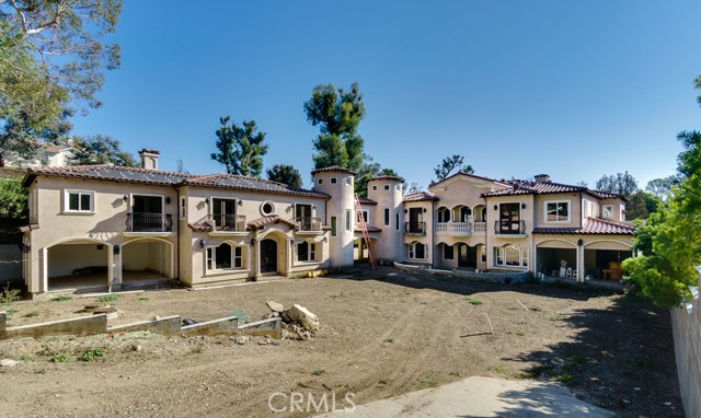 Main building on the right side features 5 bedrooms 7 bathrooms; Casida building on the left side features 3 bedrooms 3 bathrooms.