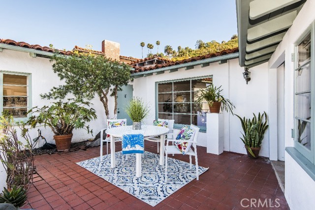 701 Via Somonte, Palos Verdes Estates, California 90274, 2 Bedrooms Bedrooms, ,3 BathroomsBathrooms,Residential,Sold,Via Somonte,PV18051059