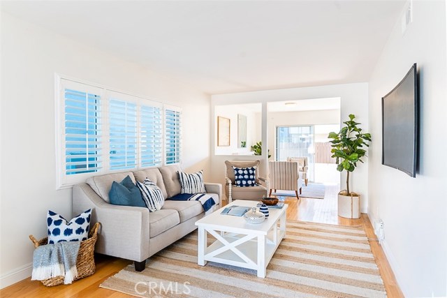 1600 Spreckels Lane, Redondo Beach, California 90278, 3 Bedrooms Bedrooms, ,2 BathroomsBathrooms,Residential,Sold,Spreckels,SB19058149