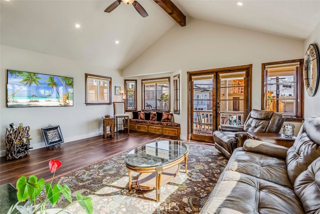 521 13th Street, Manhattan Beach, California 90266, 3 Bedrooms Bedrooms, ,1 BathroomBathrooms,Residential,Sold,13th,PW19054857