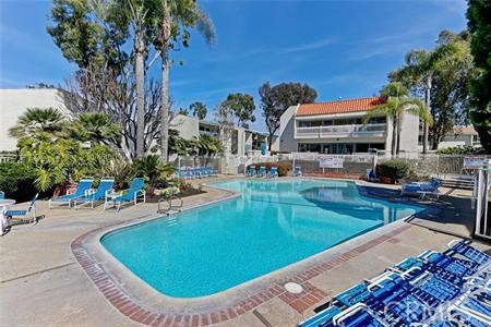 631 Prospect Avenue, Redondo Beach, California 90277, 2 Bedrooms Bedrooms, ,2 BathroomsBathrooms,Residential,Sold,Prospect,OC19040473