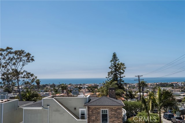 1022 7th Street, Hermosa Beach, California 90254, 5 Bedrooms Bedrooms, ,4 BathroomsBathrooms,Residential,Sold,7th,SB18110158