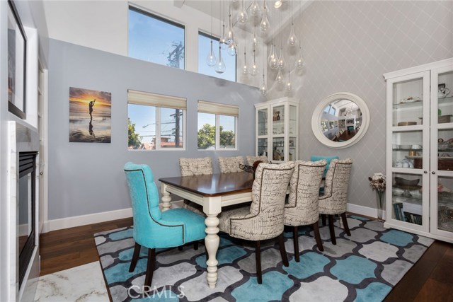 202 Irena Avenue, Redondo Beach, California 90277, 4 Bedrooms Bedrooms, ,3 BathroomsBathrooms,Residential,Sold,Irena,OC18171138