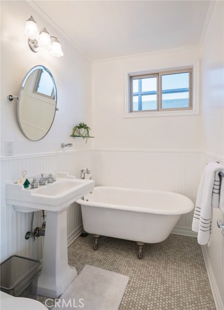 401 17th Street, Manhattan Beach, California 90266, 4 Bedrooms Bedrooms, ,4 BathroomsBathrooms,Residential,Sold,17th,SB20252357