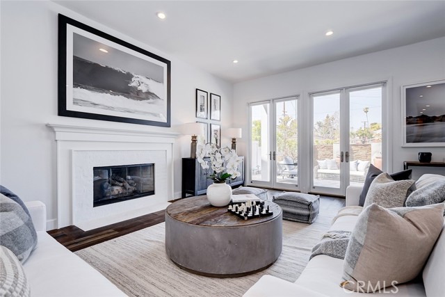 2905 Maple Avenue, Manhattan Beach, California 90266, 4 Bedrooms Bedrooms, ,3 BathroomsBathrooms,Residential,Sold,Maple,SB21079854