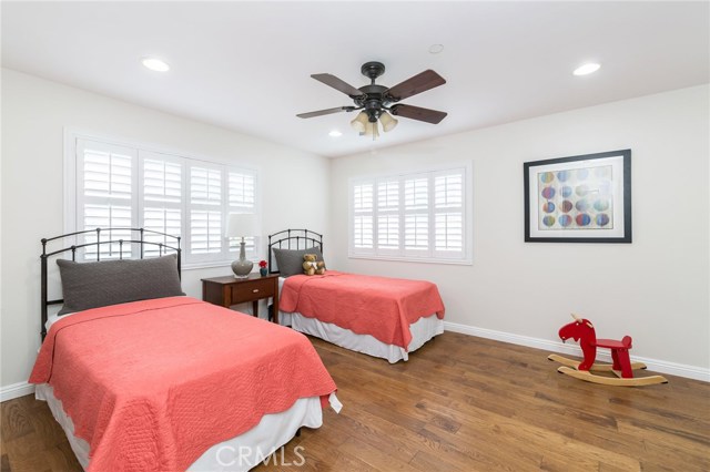 2515 Voorhees Avenue, Redondo Beach, California 90278, 4 Bedrooms Bedrooms, ,4 BathroomsBathrooms,Residential,Sold,Voorhees,SB18062969