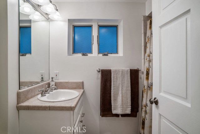 Downstairs Full Bath