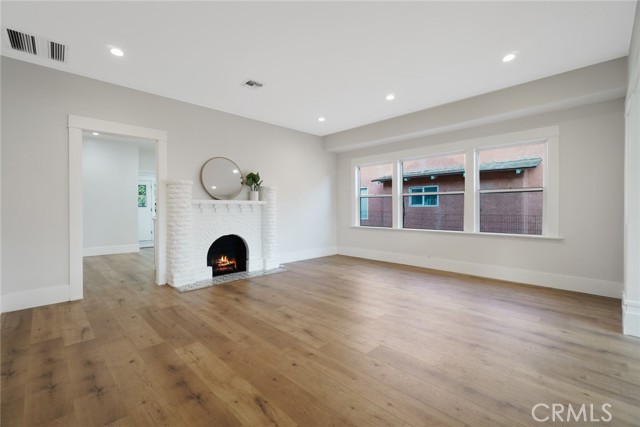 3 Bed Home for Sale in Los Angeles, California