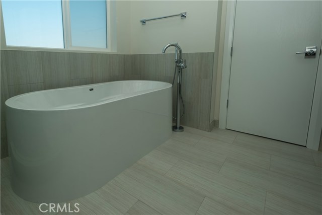 2013 Voorhees Avenue, Redondo Beach, California 90278, 4 Bedrooms Bedrooms, ,3 BathroomsBathrooms,Residential,Sold,Voorhees,SB18083420