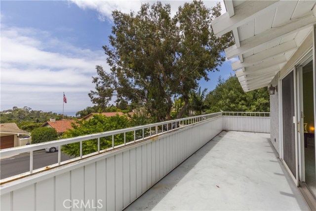1812 Via Estudillo, Palos Verdes Estates, California 90274, 4 Bedrooms Bedrooms, ,3 BathroomsBathrooms,Residential,Sold,Via Estudillo,SB17065714