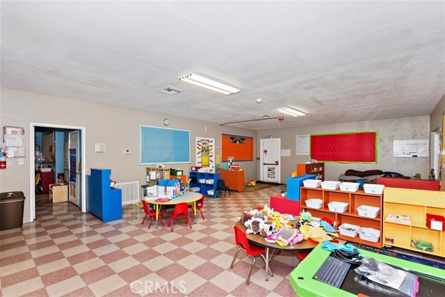 Lynwood, ,Commercial,For Sale,Lynwood,CV20155528