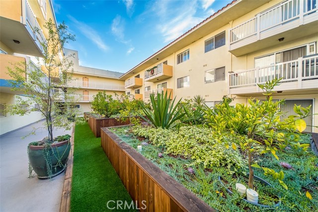 1707 Pacific Coast Highway, Hermosa Beach, California 90254, 1 Bedroom Bedrooms, ,1 BathroomBathrooms,Residential,Sold,Pacific Coast,SB17266914