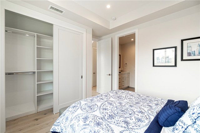 Downstairs Jack & Jill Bedroom #1