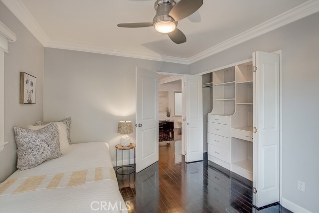132 35th Place, Hermosa Beach, California 90254, 2 Bedrooms Bedrooms, ,2 BathroomsBathrooms,Residential,Sold,35th,SB19057826