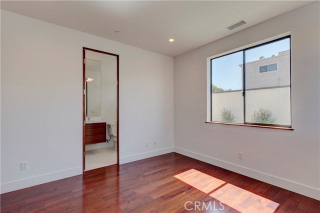 521 Gertruda, Redondo Beach, California 90277, 3 Bedrooms Bedrooms, ,4 BathroomsBathrooms,Residential,Sold,Gertruda,PV17183472