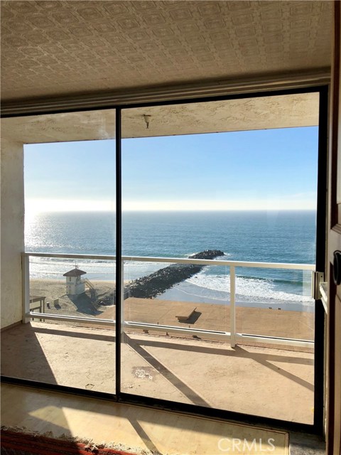 615 Esplanade, Redondo Beach, California 90277, 1 Bedroom Bedrooms, ,1 BathroomBathrooms,Residential,Sold,Esplanade,SB18295300