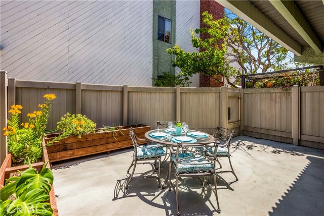 1419 Goodman Avenue, Redondo Beach, California 90278, 3 Bedrooms Bedrooms, ,2 BathroomsBathrooms,Residential,Sold,Goodman,SB19118677