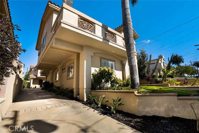 620 Juanita Avenue, Redondo Beach, California 90277, 3 Bedrooms Bedrooms, ,2 BathroomsBathrooms,Residential,Sold,Juanita,SB19033895