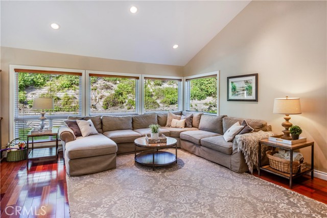 11 Covered Wagon Lane, Rolling Hills Estates, California 90274, 4 Bedrooms Bedrooms, ,4 BathroomsBathrooms,Residential,Sold,Covered Wagon,PV18258893