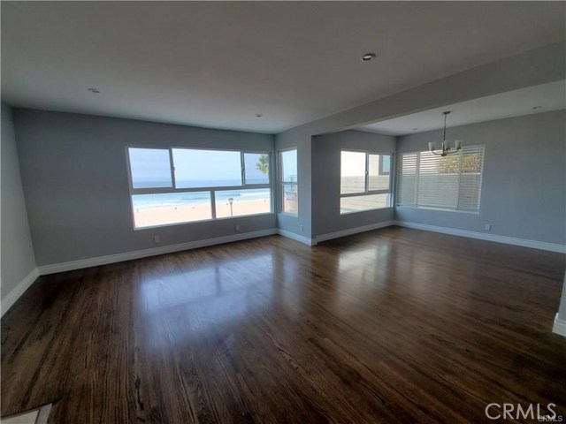 3212 The Strand, Manhattan Beach, California 90266, 3 Bedrooms Bedrooms, ,2 BathroomsBathrooms,Residential,Sold,The Strand,IN21015203