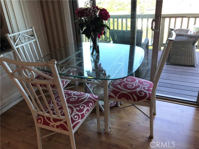 37 Oaktree Lane, Rolling Hills Estates, California 90274, 2 Bedrooms Bedrooms, ,3 BathroomsBathrooms,Residential,Sold,Oaktree,PV17081365