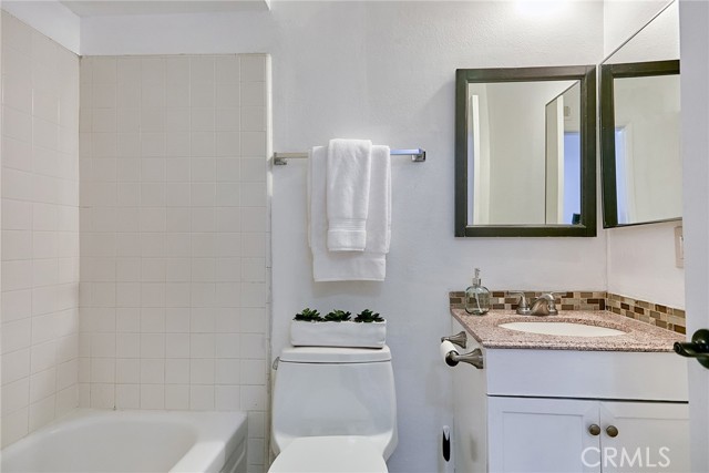 2nd bathroom