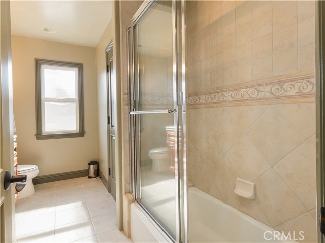 1808 Elm Avenue, Manhattan Beach, California 90266, 5 Bedrooms Bedrooms, ,3 BathroomsBathrooms,Residential,Sold,Elm,SB20235001