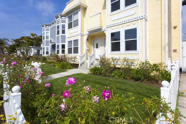 106 Monterey Boulevard, Hermosa Beach, California 90254, 2 Bedrooms Bedrooms, ,1 BathroomBathrooms,Residential,Sold,Monterey,SB18077766