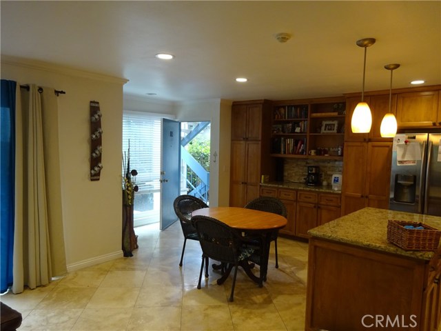 814 Camino Real, Redondo Beach, California 90277, 2 Bedrooms Bedrooms, ,2 BathroomsBathrooms,Residential,Sold,Camino Real,NP17128813