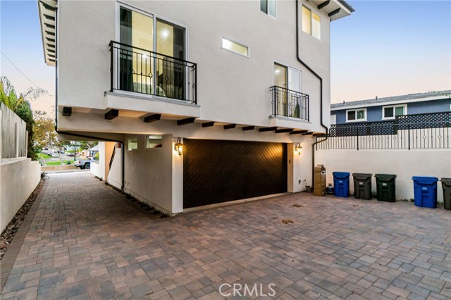 636 Vincent Park #A, Redondo Beach, California 90277, 3 Bedrooms Bedrooms, ,2 BathroomsBathrooms,Residential,Sold,Vincent Park #A,SB20200007