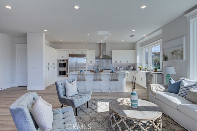 1037 2nd Street, Hermosa Beach, California 90254, 4 Bedrooms Bedrooms, ,3 BathroomsBathrooms,Residential,Sold,2nd,SB19264836