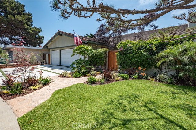 1270 Bryant Place, Manhattan Beach, California 90266, 4 Bedrooms Bedrooms, ,1 BathroomBathrooms,Residential,Sold,Bryant,SB17172060