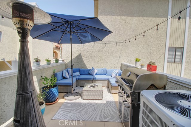 107 Helberta Avenue, Redondo Beach, California 90277, 3 Bedrooms Bedrooms, ,3 BathroomsBathrooms,Residential,Sold,Helberta,CV20148362